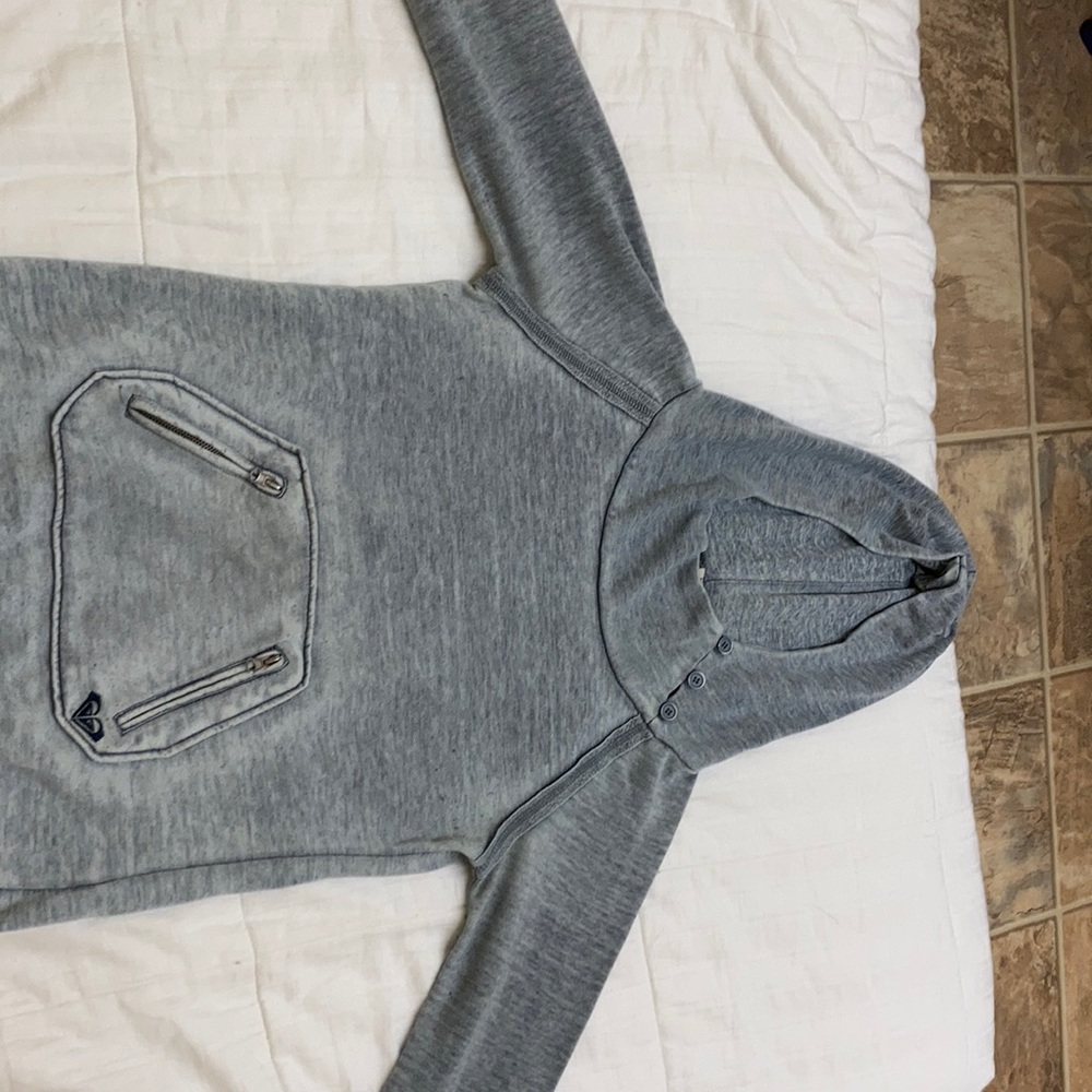 A roxy sweatshirt.